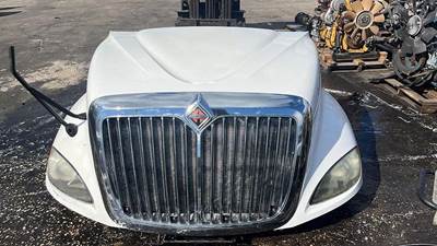 International LF687 Hood