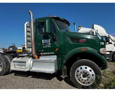 Peterbilt 377 Hood