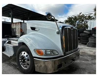Used 2012 Peterbilt 386 Hood 65" Length (Hinge Not Included)