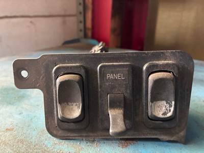 Freightliner Columbia Instrument Panel Cluster