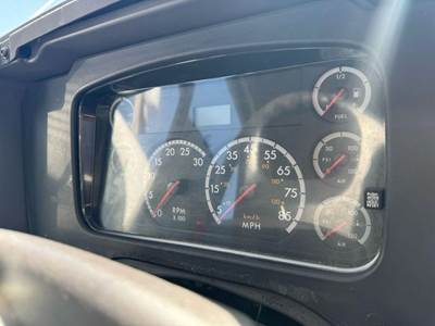 Freightliner M2 Instrument Panel Cluster
