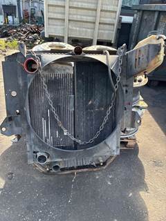 International 4900 Radiator