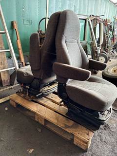 International LF627 Seat