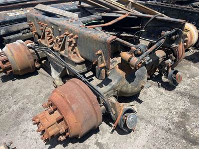 CUTOFF - TANDEM AXLE HENDRICKSON RUBBER BLOCK SUSPENSION 
Meritor/Rockwell