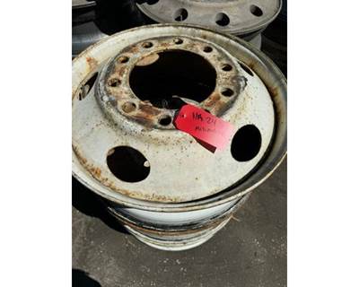 HUB PILOT 11R 24.5 Tire & Rim