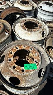 HUB PILOT 22.5 Tire & Rim