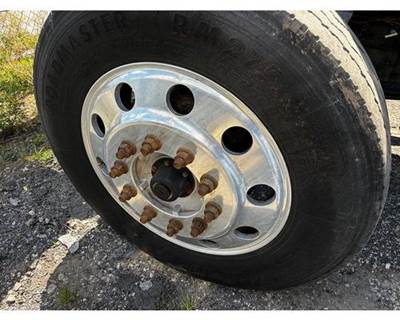 Peterbilt 377 Tire & Rim