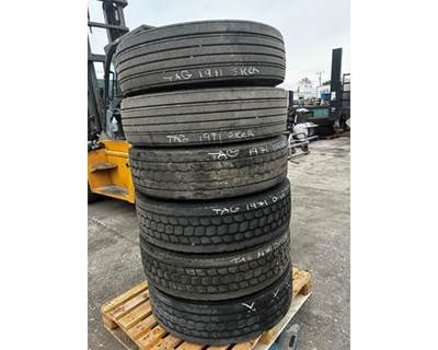 International LF627 Tire