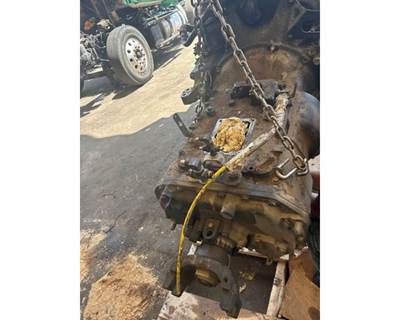 Fuller CASCADIA Transmission for a Freightliner Cascadia