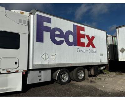 2014 Freightliner Cascadia 22FT x 102" Truck Body (Without Reefer)