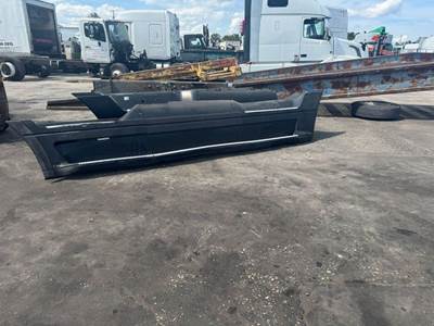 Freightliner Century Class 120 Truck Skirt for a Freightliner CST120