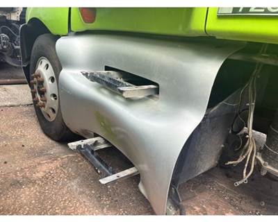 Kenworth T2000 Truck Skirt