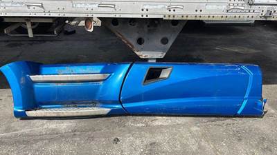 Kenworth T700 Truck Skirt