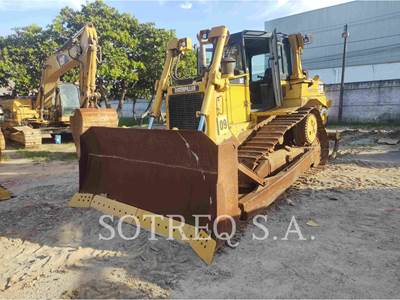Caterpillar D6T Dozer