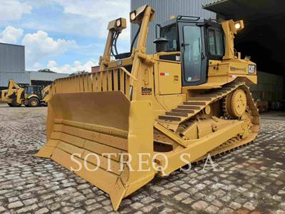 Caterpillar D6T Dozer