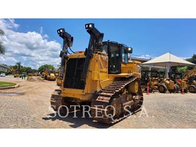Caterpillar D8T Dozer