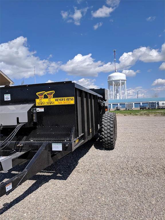 2019 Meyers VB750 Dry Manure Spreader For Sale Black Eagle, MT