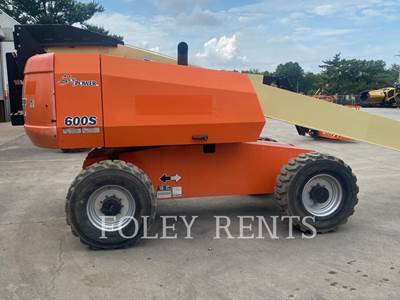 JLG 600S Boom Lift
