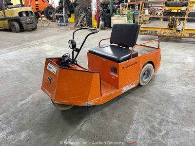 2021 Taylor-Dunn SS-025-36 Industrial Electric Utility 3-Wheel Cart bidadoo