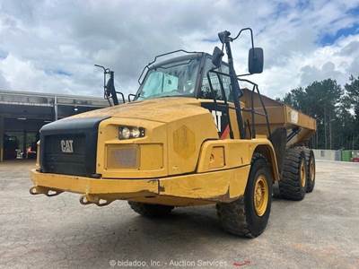 2018 Caterpillar 725C2 6X6 26.5 Ton Articulated Off Road Dump Truck Cab bidadoo