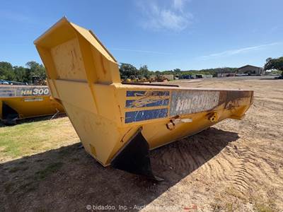 Komatsu HM300 Articulated Dump Truck Bed Attachment bidadoo