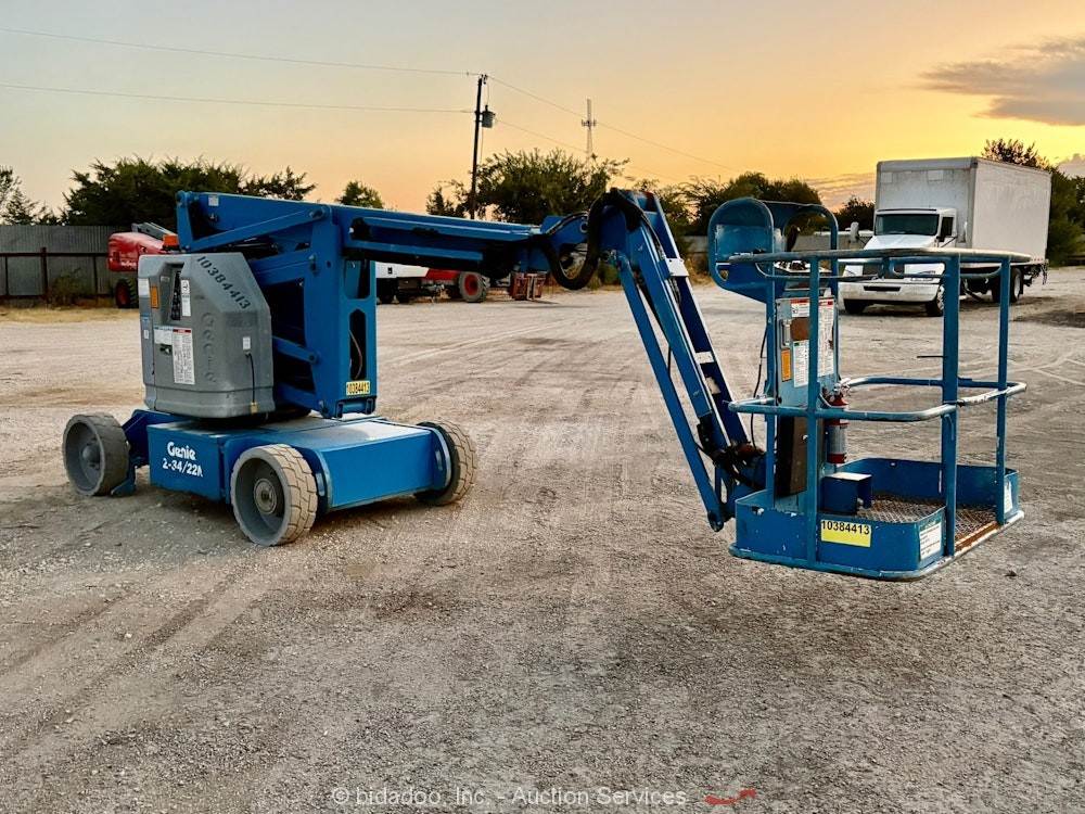 2015 Genie Z-34/22N 34' Electric Articulating Boom Lift Man Aerial