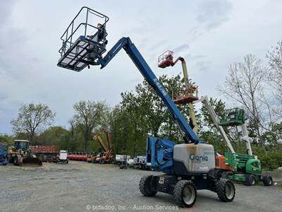 2016 Genie Z-62/40 62' 4WD Diesel Articulating Boom Lift Man Aerial bidadoo