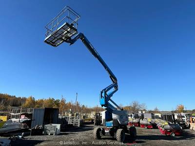 2016 Genie Z62/40 62' 4WD Diesel Articulating Boom Lift Platform Aerial bidadoo