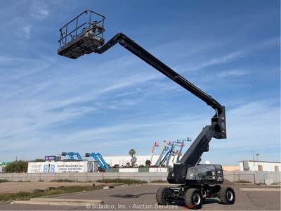 2014 JLG 800A 80' 4WD Dual Fuel Articulating Boom Lift Man SkyPower bidadoo