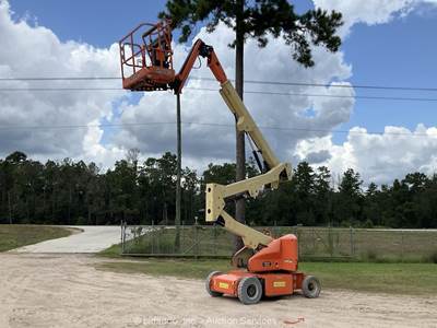 2017 JLG E400AJPN 40' Electric Articulating Boom Lift Man Aerial 48V bidadoo