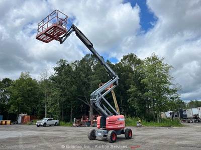 2018 Skyjack SJ63AJ 63' 4WD Dual Fuel Articulating Boom Lift Man Aerial bidadoo