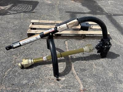 2022 Bobcat 7365497 3-Point Post Hole Digger Auger Tractor Attachment bidadoo