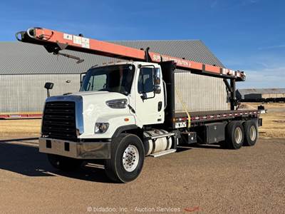 2015 FREIGHTLINER 108SD T/A 28' Flatbed Roofing Conveyor Truck PTO A/T bidadoo