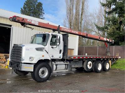 2016 FREIGHTLINER 108SD Tri/A 28' Flatbed Roofing Conveyor Truck PTO A/T bidadoo