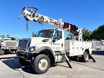 2020 International HV507 4WD Versalift Digger Derrick Crane Truck PTO bidadoo