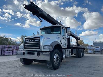 2016 Mack GU713 T/A 28' Flatbed Conveyor Boom Truck Tractor PTO M/T A/C bidadoo