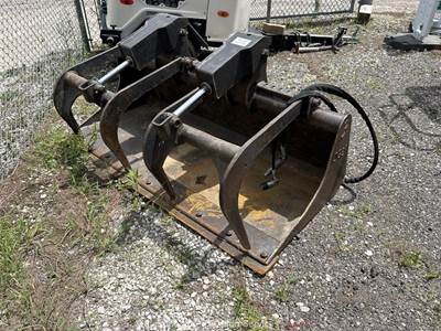 2008 Bobcat 66" Skid Steer Loader Hydraulic Grapple Bucket Attachment bidadoo