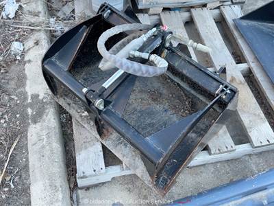 2022 Sherpa 31'' Grapple  Hydraulic Skid Steer Grapple Bucket Attachment bidadoo