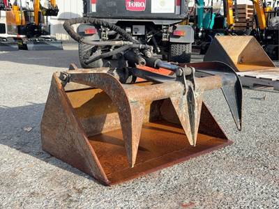 2022 Sherpa Grapple Bucket 31" Hydraulic Skid Steer Loader Attachment bidadoo