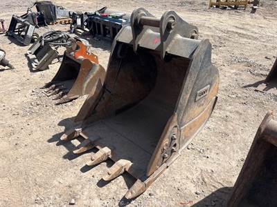 2023 Sany 36" Excavator Toothed Digging Bucket Attachment Tool bidadoo