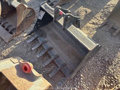 2021 TAG 42" Heavy Duty Equipment Excavator Backhoe Bucket Attachment bidadoo