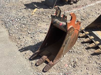 12" Heavy Duty Backhoe Excavator Digging Bucket Trenching Attachment bidadoo