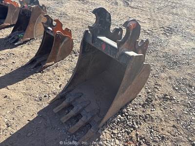 2019 24" Mini Excavator Digging Toothed Bucket Attachment Tool bidadoo