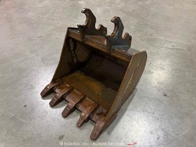 Werk-Brau Excavator Backhoe Digging Bucket Heavy Equipment Attachment T bidadoo