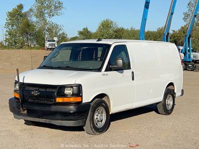 2017 Chevrolet Express 2500 Cargo Van Delivery A/T 6.0L Vortec Flex Fuel bidadoo