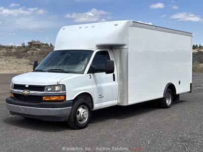 2022 Chevrolet Express Cutaway 4500 16' S/A Box Delivery Truck V8 A/T bidadoo