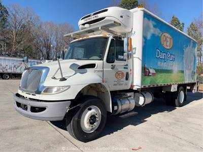 2016 International 4300 SBA 20' S/A Enclosed Reefer Delivery Box Truck bidadoo