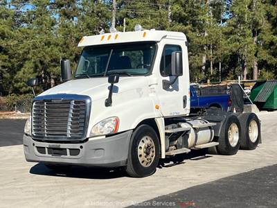 2014 Freightliner Cascadia T/A Day Cab Truck Tractor Cummins ISX15 M/T bidadoo