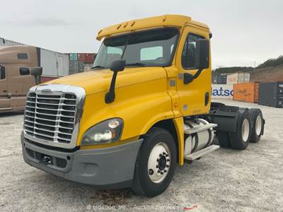 2016 Freightliner Cascadia T/A Day Cab Truck Tractor Semi Detroit A/T bidadoo