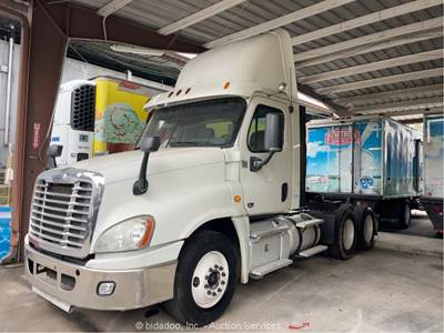 2013 Freightliner Cascadia T/A Day Cab Truck Tractor Semi A/T bidadoo -Repair